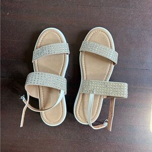 Bedazzled, Platform sandals